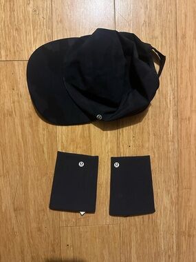 lululemon athletica Black Performance Cap with Black Wrist Gaiters
